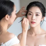 웨딩홀에서 예식 준비를 하는 모습