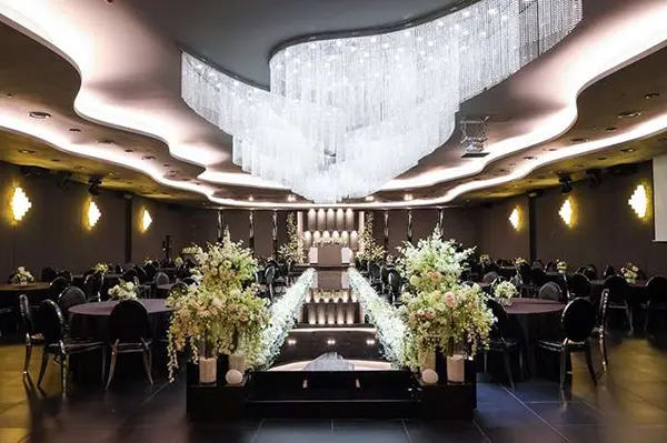 부산 W스퀘어 웨딩홀 견적 공개: 식대 대관료 및 홀별 특징 비교