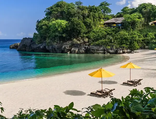 스테이션 3의 평화로운 리조트 전경