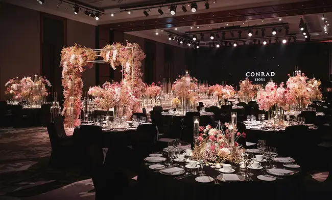 2콘래드 서울 전경 및 웨딩 연출 이미지