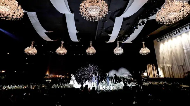 부천 상동 라비에벨 웨딩 홀 내부 복층 연출 이미지