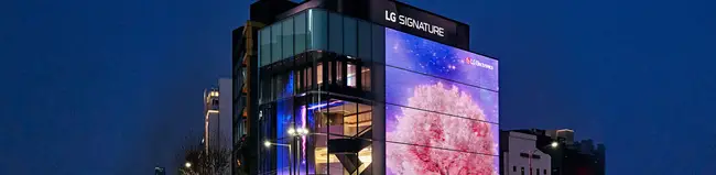 D5 서울 대형 웨딩박람회 행사장 외부 및 대기 인파 전경