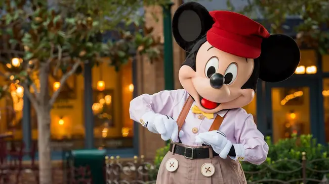 Vibrant nightlife and lighting at California themed attractions