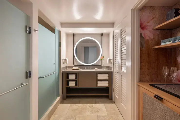 리조트에서 바라본 환상적인 핑크빛 일몰