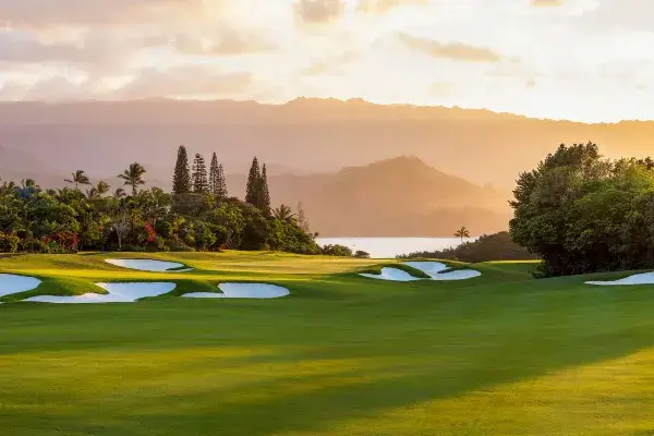 꿈결 같은 하나레이 베이의 핑크빛 일몰