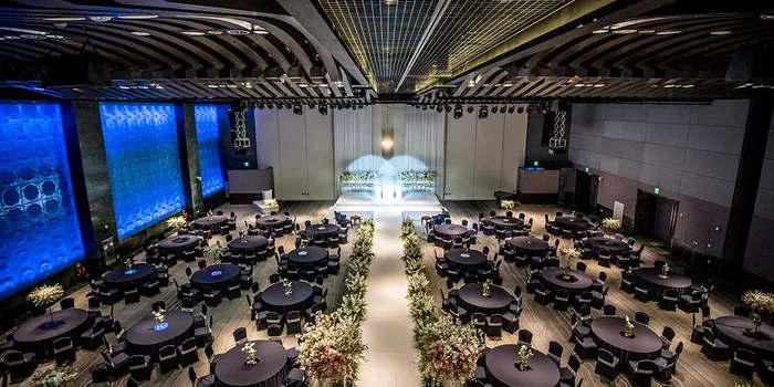 창원 프리미엄 스드메 패키지 상담 및 드레스 전시 구역