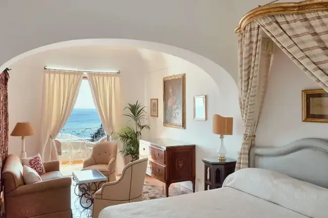 르 시레누세 테라스 조식