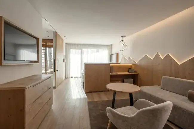 휴베르투스 외관과 시그니처 스카이풀