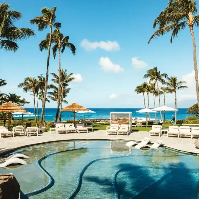 럭셔리함의 정점을 찍은 오션 풀빌라 침실